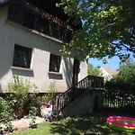 1 Apartment *